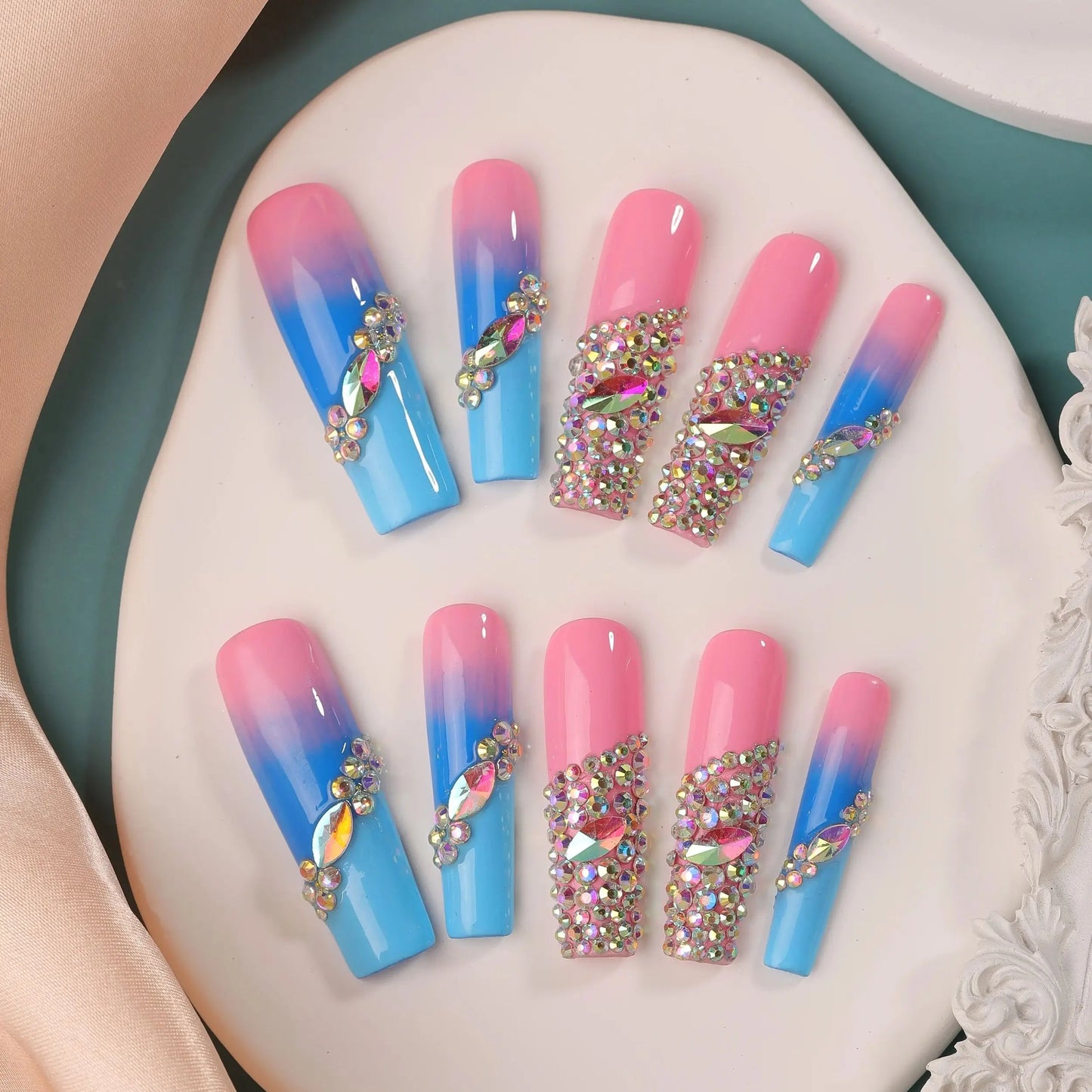 10Pcs Colorful False Nails Super Long Coffin Press on Nails With Rhinestone Wearable Fake Nails Party Drama Finger Nail