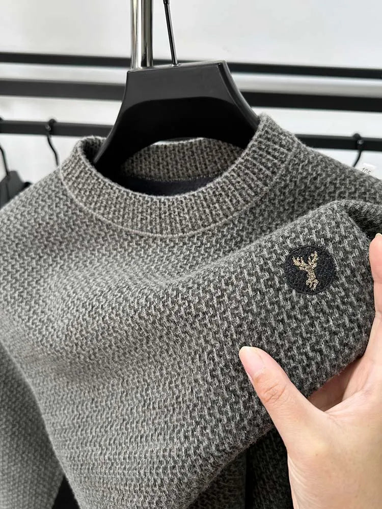 High-end Designer 2024 New Autumn Winter Men's Embroidery Sweater Thickening Fashion Round Neck Plush Velvet Knitwear Pullover