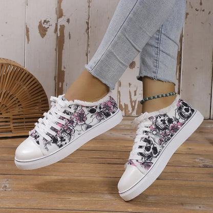 Women's Skull Bat Pattern Vulcanized Shoes Shoes Flat Shoes Fashion Lace Up Sneakers Female Casual Breathable Canvas Shoe 2024