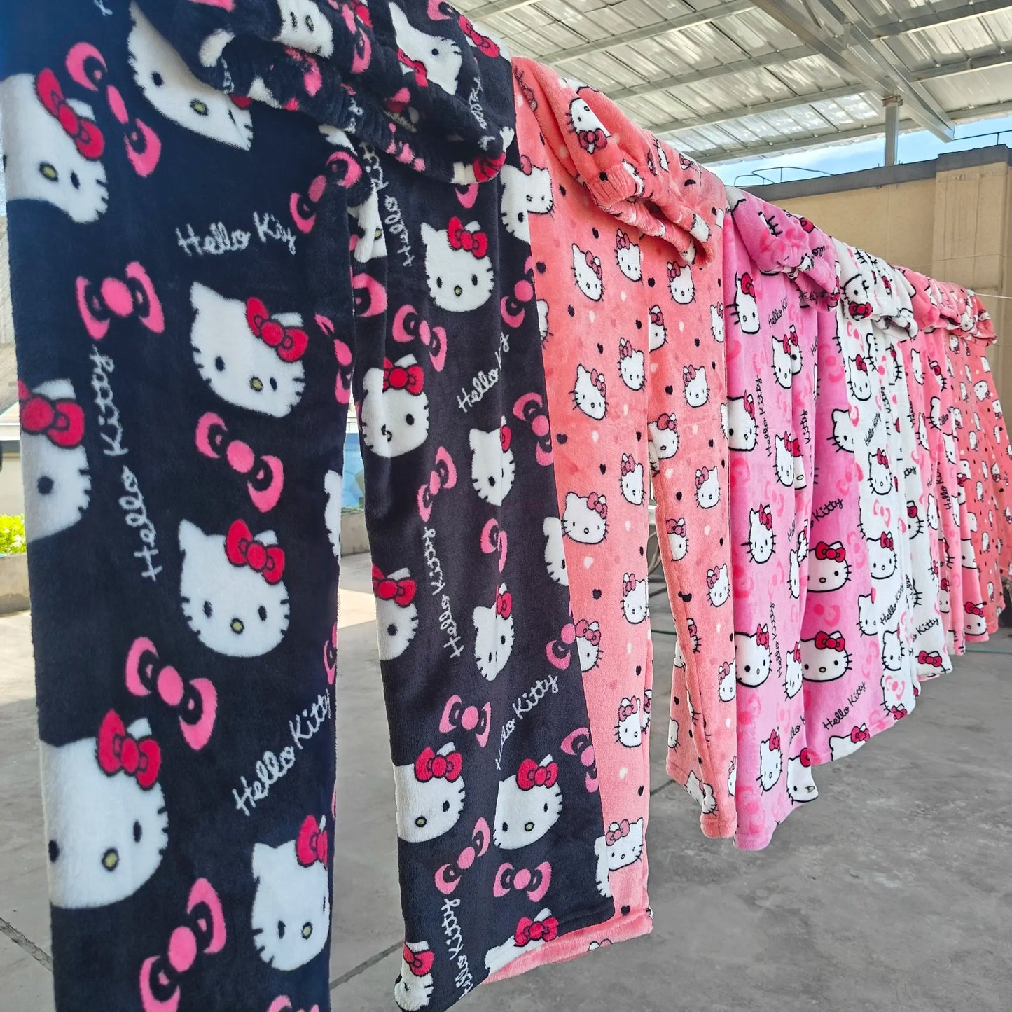 Sanrio Hello Kitty Y2k Kawaii Anime Flannel Pajamas Women'S Warm Woolen Cartoon Casual Home Pants Autumn Winter Fashion Trousers