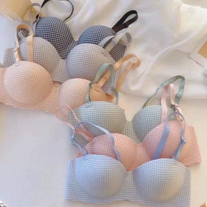 French Bras for Women Simple Seamless Ice Silk Bra One Piece Thick Push Cup Girls Gathering No Steel Rings Women's Underwear