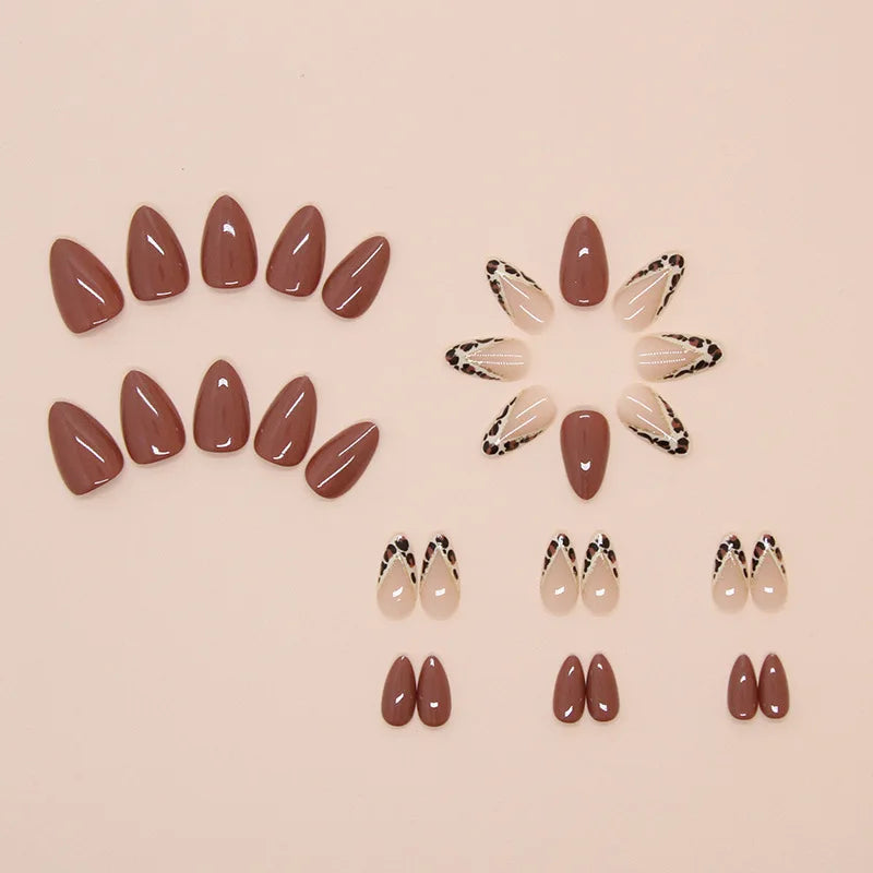 24Pcs Short Red Brown Press on Nails V-shaped Leopard Print Fake Nails Irregular French  Wearable Full Cover False Nails Tips