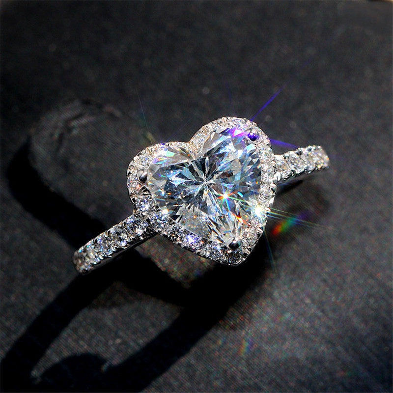 Luxury Silver Color Heart Ring for Women Exquisite Fashion Metal Inlaid White Zircon Stones Wedding Ring Engagement Jewelry