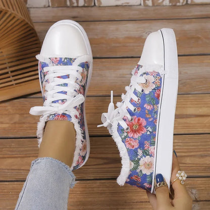 Women's Skull Bat Pattern Vulcanized Shoes Shoes Flat Shoes Fashion Lace Up Sneakers Female Casual Breathable Canvas Shoe 2024