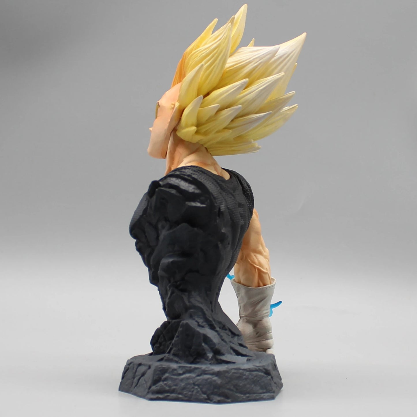 Dragon Ball GK Vegeta Figure 16.5cm Half-length Anime Figurine Pvc Statue Collectible Model Doll Room Decoration Toy Kid Gifts