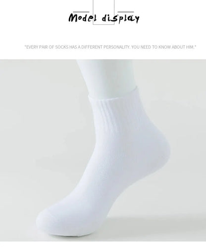 8 Pairs of MEN'S AND WOMEN'S Black Cotton Business Mid Length Soft and Warm Autumn/winter Solid Color Casual Socks